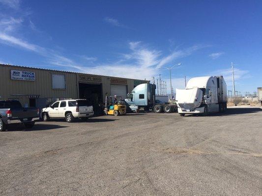 Fil 4.13 Truck Repair.