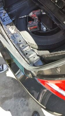 I got into an accident couple days after getting my car fixed here. The technicians at the other place exposed the shitty job one at A & Al