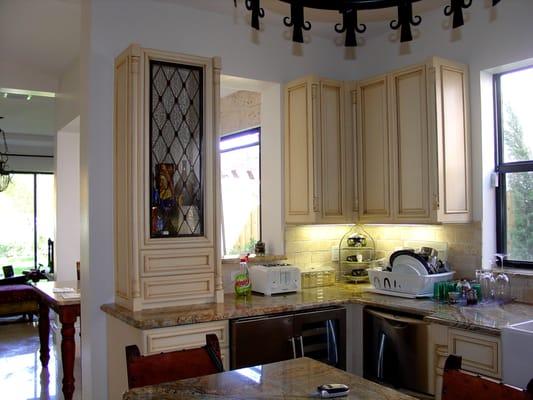 Kitchen cabinets inserts