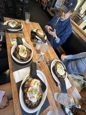 James' Breakfast and More