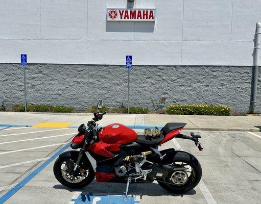 Ducati Streetfighter V2 first service