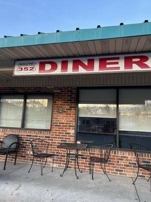Route 352 Diner