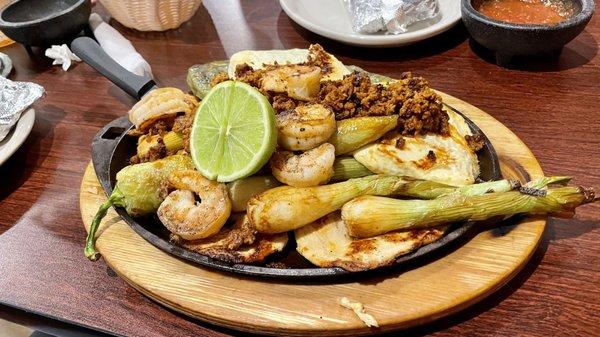 El Nopal Special with Chicken