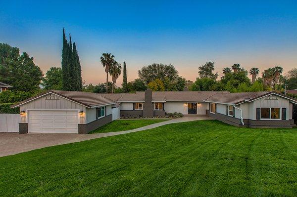 Estate home on 1/2 acre sold in only 2 weeks for $50,000 over asking price!