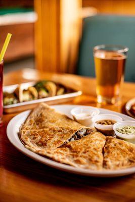 Thrashers Pub & Broiler