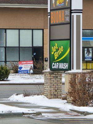 Jet Brite Carwash 375 Roosevelt Rd., Glen Ellyn, Illinois