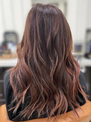 Vibrant, head-turning red with added length and fullness from two rows of 18-inch hand-tied wefts--seamless, bold, and stunn