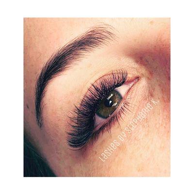 Volume lashes