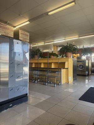 Laundromat Of Rialto