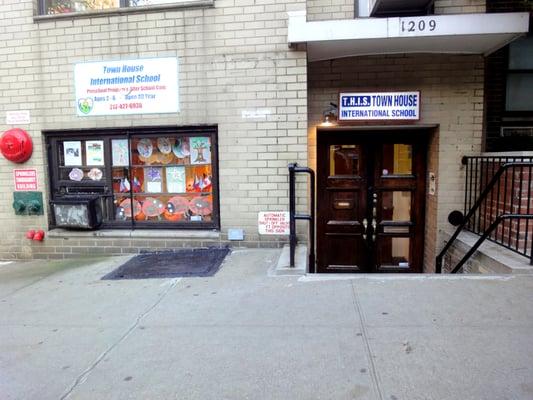 Town House International School