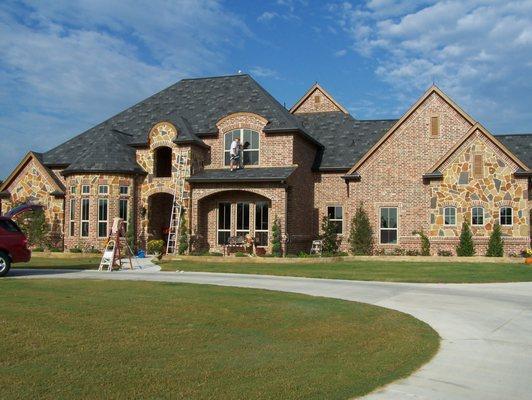 S
S
S
Specialization: Multifamily, residential, and commercial in MA.
Languages: English, Portuguese