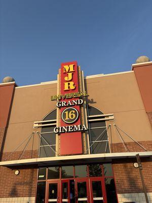 MJR Universal Cinema