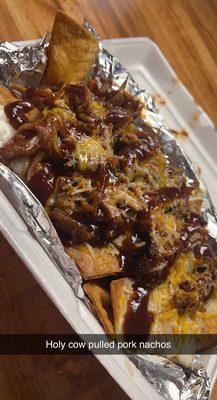 Pulled pork nachos ... usually comes with sour cream (but I didn't get it)