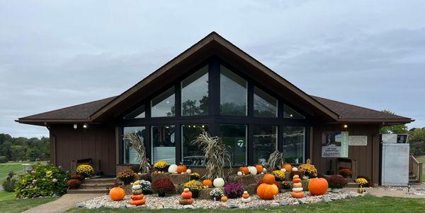 The Lakeview GC clubhouse in the fall of 2022