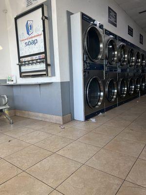 Concord Laundromat & Wash and Fold