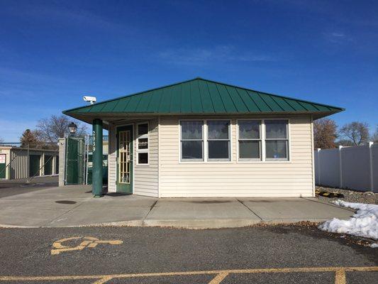 Broadwater Self Storage