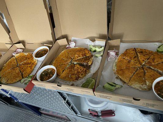 El Tilin Mexican Food Truck