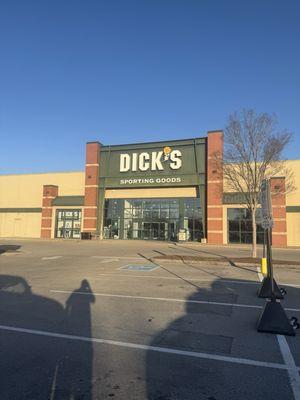 DICK'S Sporting Goods