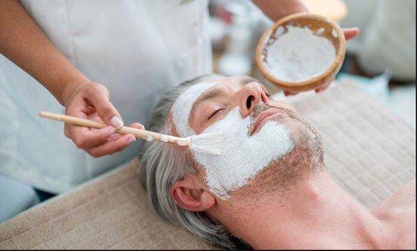 !! He need to pampering too!! Receive a full Facial+ Massage or Teeth Whitening + Facial or Massage + Teeth Whitening ! For only 99.99!