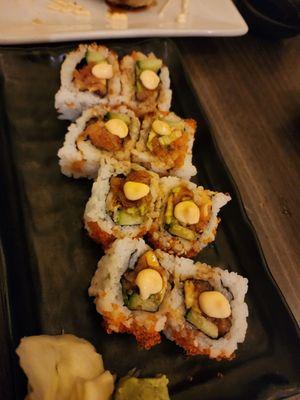 Spicy Hamachi Roll