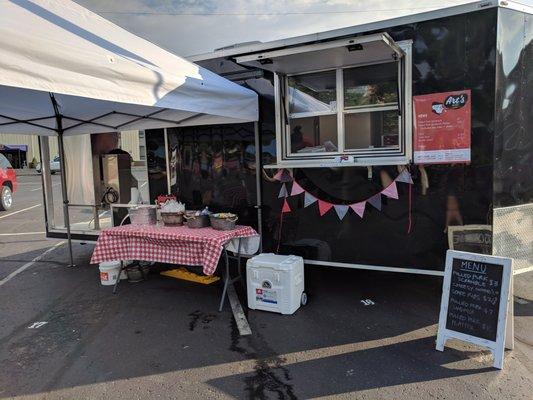 Art's Que, LLC Catering + Mobile BBQ