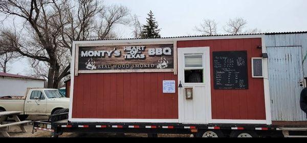 Monty's BBQ