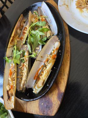 Grilled razor clams