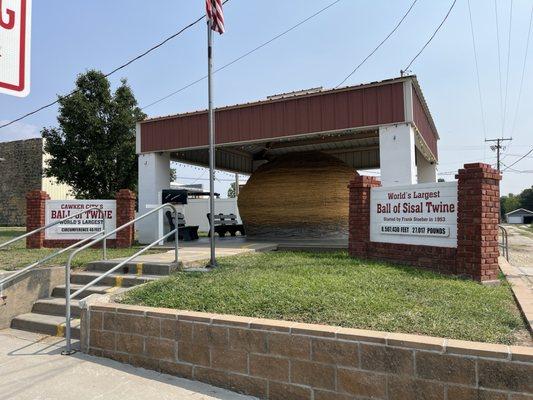 The World's Largest Ball of Twine