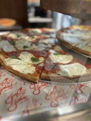 Joe & John's Pizzeria