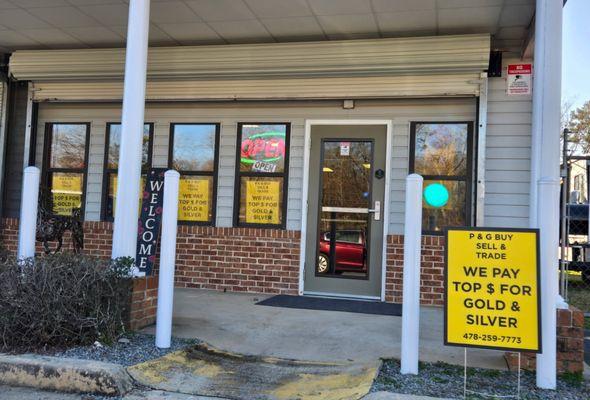 PAUL WOOD, SR.
BUSINESS OWNER
478-259-7773