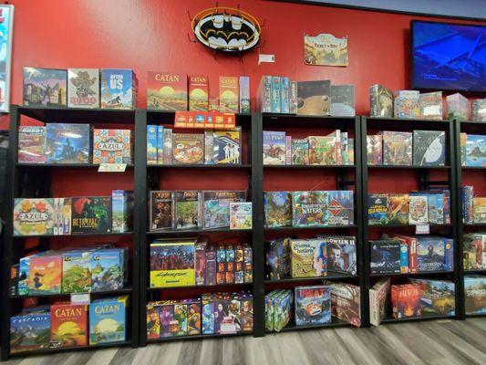 Illusive Comics & Games