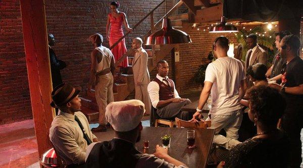 This photo only shows one section of the set - the entire set was just as gorgeous.