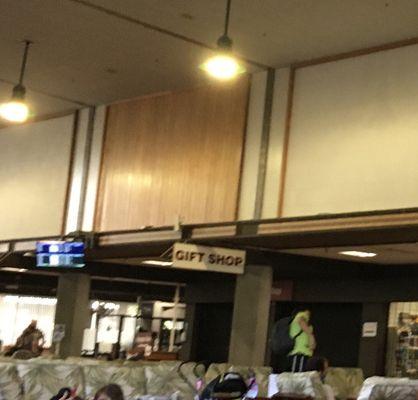 Hilo Airport Gift Shop