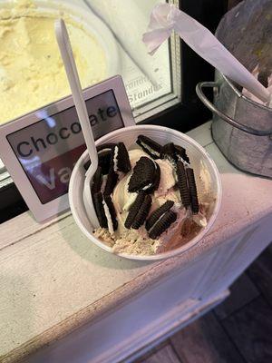 vanilla ice cream oreo toppings