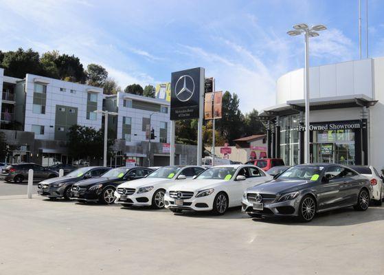 Mercedes-Benz of Encino