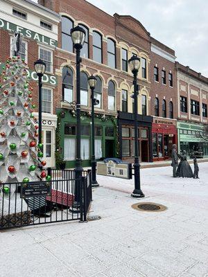 Bloom Wine Bar & Florals