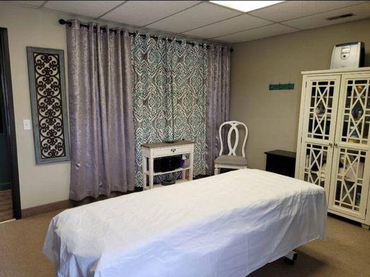 Kelly's treatment room.