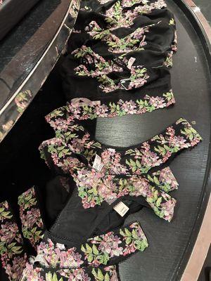 Victoria's Secret & PINK