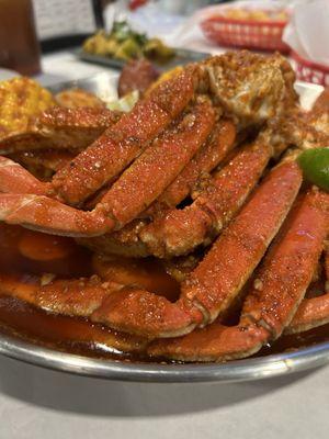 Check out dem crab legs!