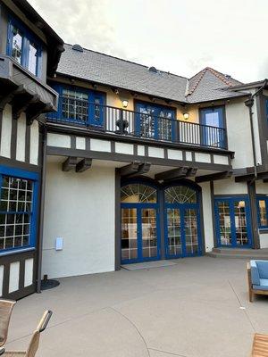 Transformation Complete! Witness the remarkable journey of our latest renovation and remodeling project.