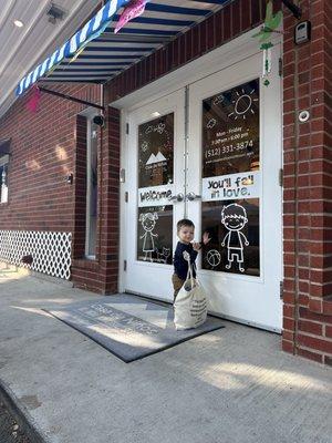 Morning drop off vibes