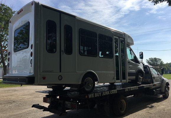 M Automotive & Towing