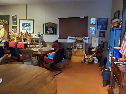 Hat Creek Wine Shop