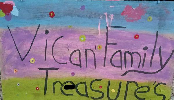 Vic An Family Treasure's