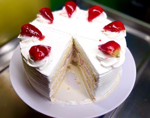 Tres Leches Deli & Bakery ll