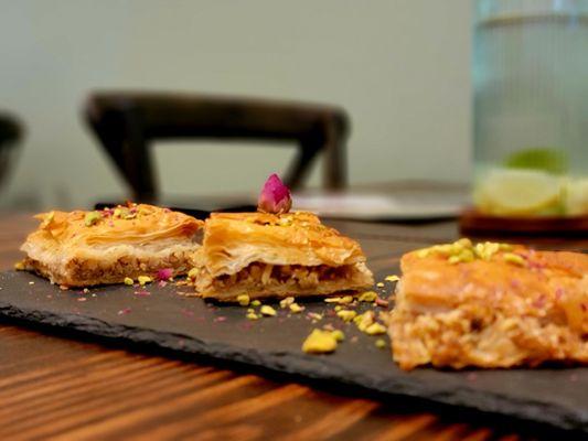 Fresh baklava, light and crispy.