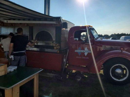 Rolling In Dough Pizza