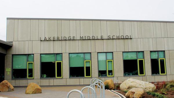 Lakeridge Junior High School