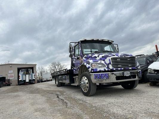 Ives Towing & Semi Truck Heavy Wrecker