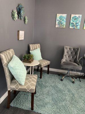 Our cozy room gives the patient and their families feel comfortable.